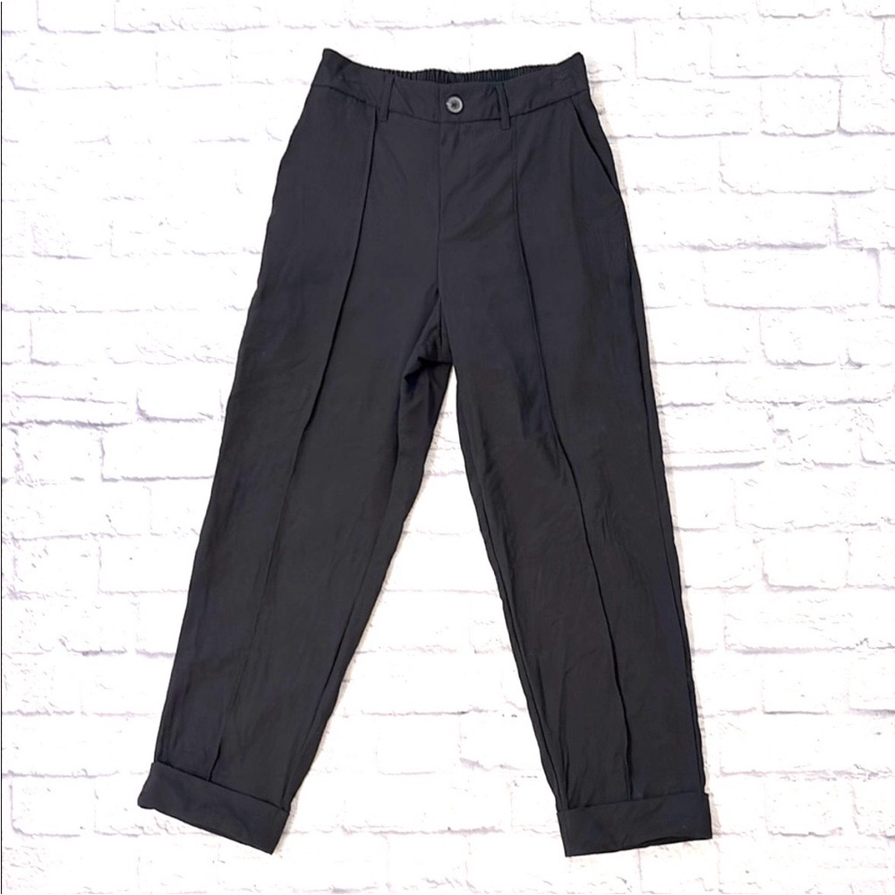 A New Day Lightweight Black Pants Relaxed Fit Cuffed Hem High Waisted Size 6